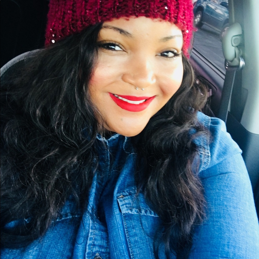 Meer your Plus Size Posher!!!!